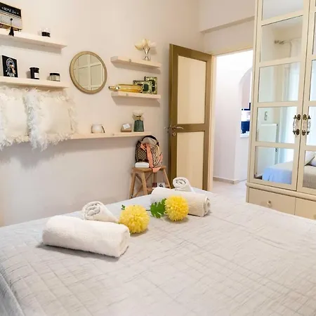 Blue Lady Seaview Apartment