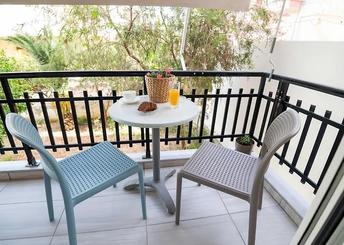 Blue Lady Seaview Апартаменты