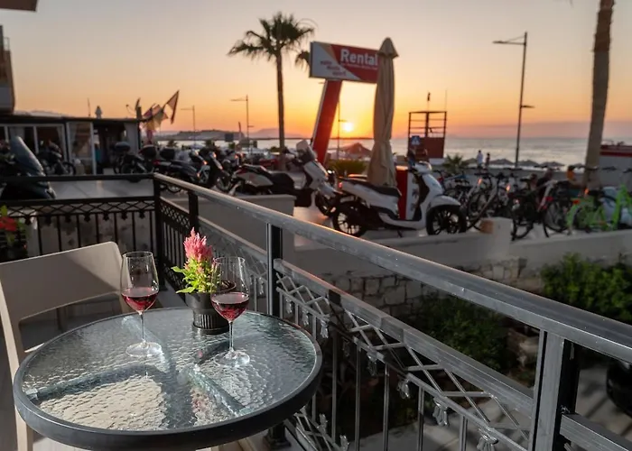 Blue Lady Seaview Апартаменты *